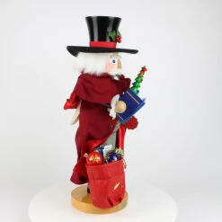 Deck The Halls Nutcracker -Steinbach Shop ES3013 Deck The Halls Nutcracker 010 cf38f6b0 5e95 465a 9b53 e8a64402e3e4