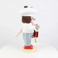 Chubby Gingerbreadbaker -Steinbach Shop S1379 Chubby Gingerbreadbaker 009 efc10023 58e5 481f b34a 93f7fd5a3709