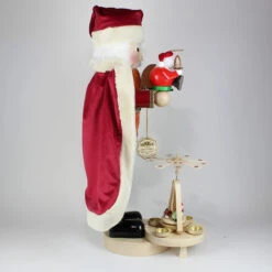 Giant Santa Comes Around Part 1 -Steinbach Shop SN25GN4087L Giant Santa Comes Around Part 1 10